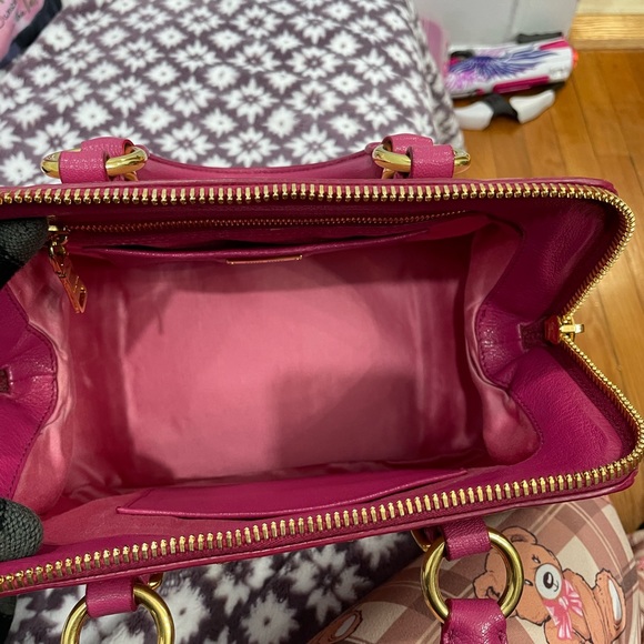 SOLD already! Miu Miu Madras Bi-color Baulleto Top handle 2 way crossbody bag - Picture 5 of 11